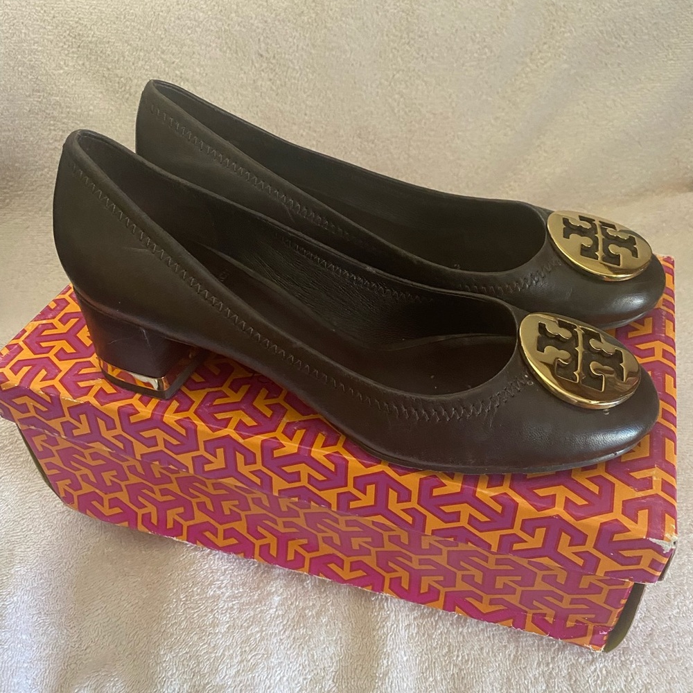 Tory Burch Coconut Gold 215 , Basic Amy Pump-Mest… - image 6